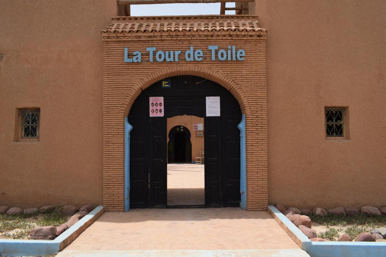 Maison D'Hotes La Tour De Toile 타라우단트 외부 사진